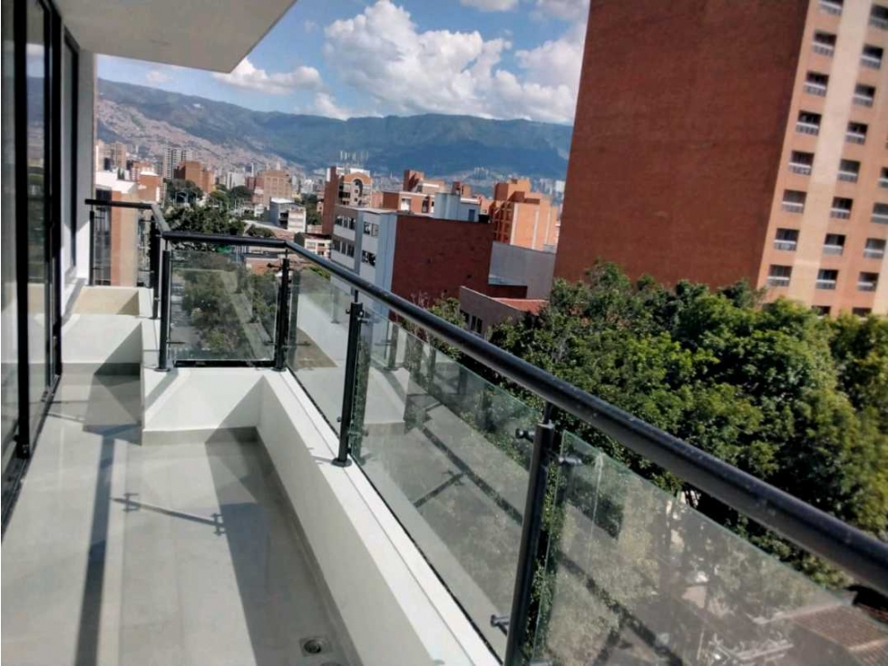 APARTAMENTO EN VENTA CALASANZ PARTE BAJA CON PARQUEADERO