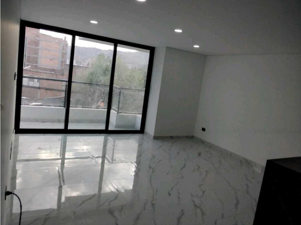 APARTAMENTO EN VENTA CALASANZ PARTE BAJA CON PARQUEADERO — foto 6
