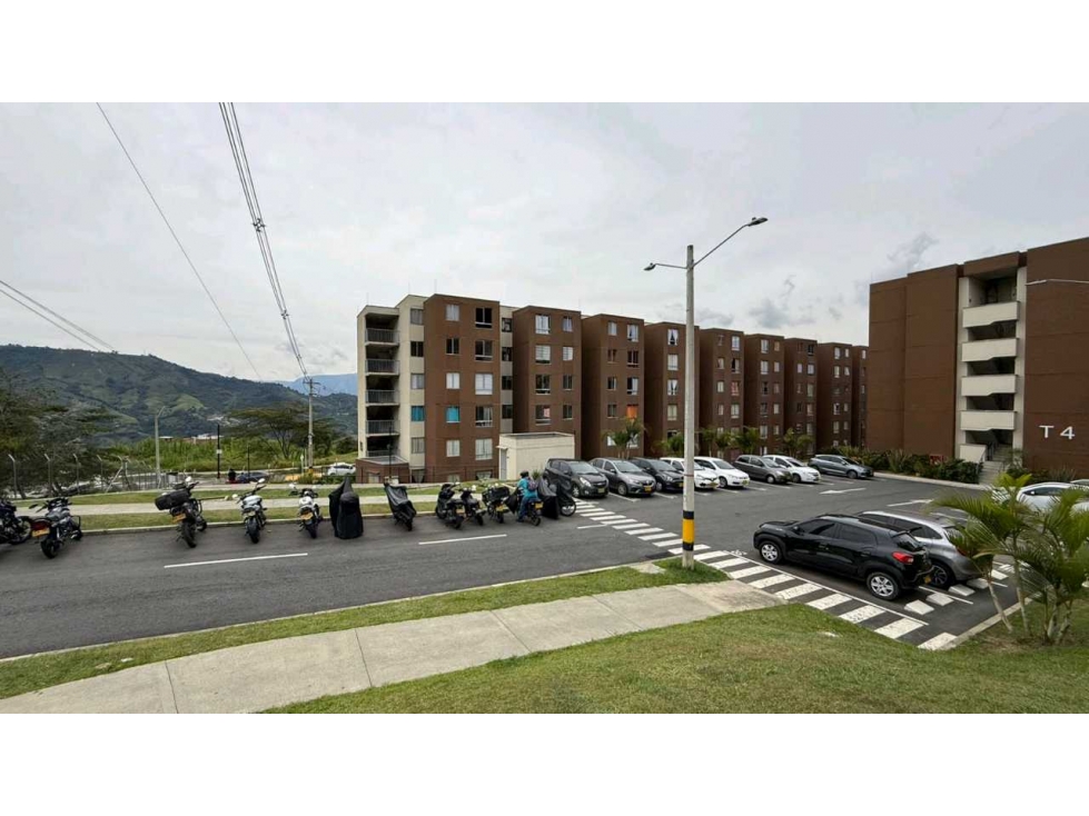 APARTAMENTO EN VENTA SAN ANTONIO DE PRADO UNIDAD CERRADA PIEMONTE — foto 3