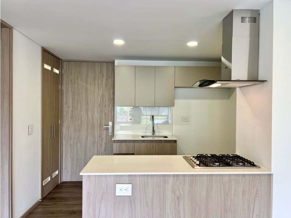 Apartasuit en venta Llanogrande / licencia hotelera Airbnb — foto 3