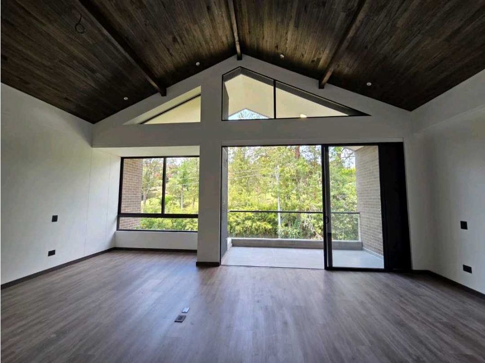 APARTASUITE EN EL RETIRO PARA ESTRENAR