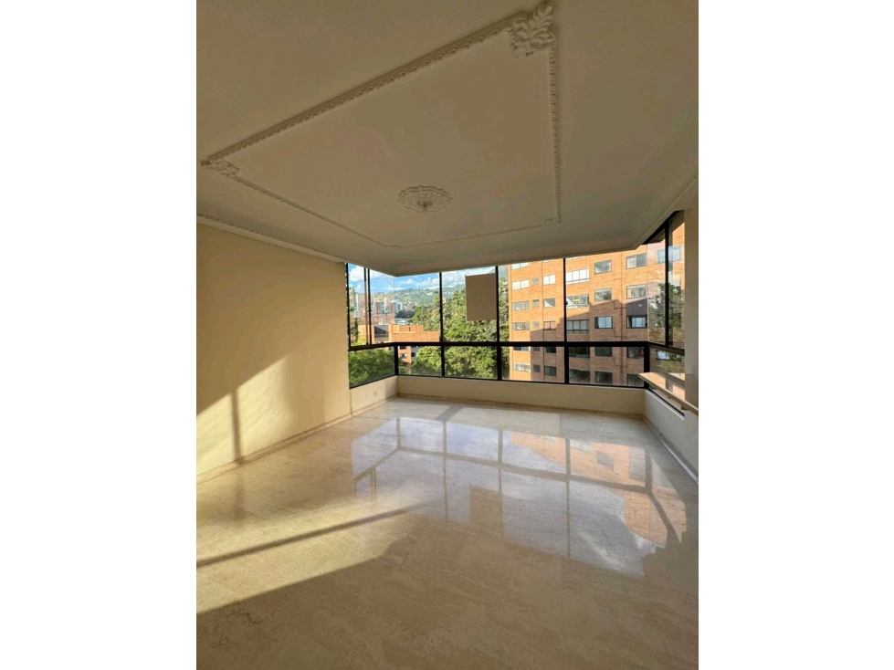 Apartento en Venta Poblado Sector la Tomatera
