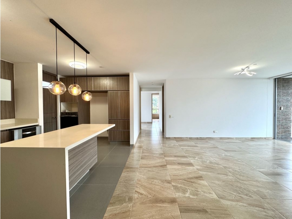 Venta apartamento con balcón, Udad completa. Envigado,Esmeraldal. — foto 6