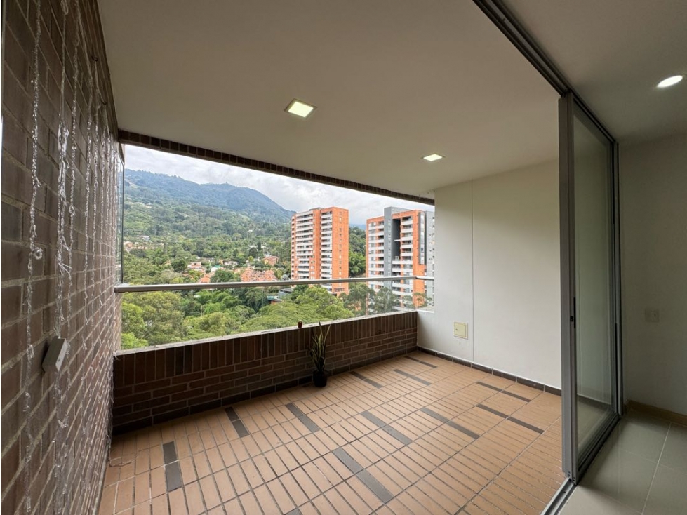 Venta apartamento con balcón, Envigado, Terracina. Ud Completa — foto 4