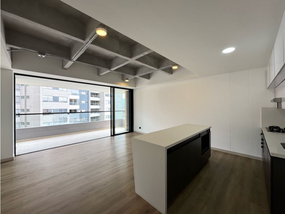 Venta apartamento con balcón. Envigado, Los Mesa. Unidad completa. — foto 4