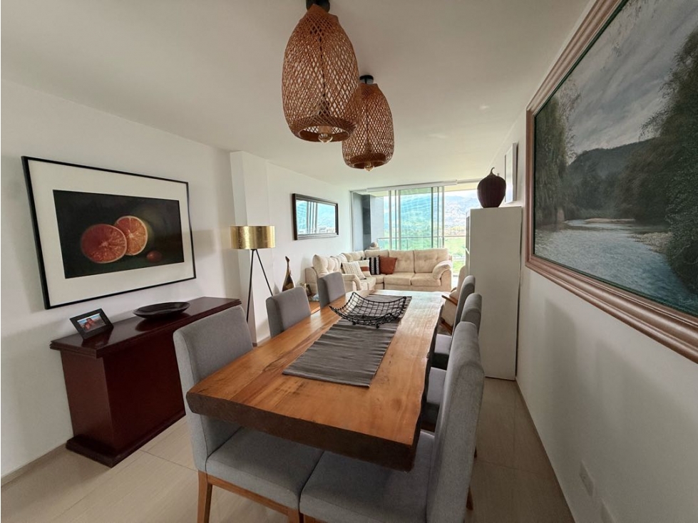 SE VENDE APARTAMENTO EN LA CASTELLANA — foto 2