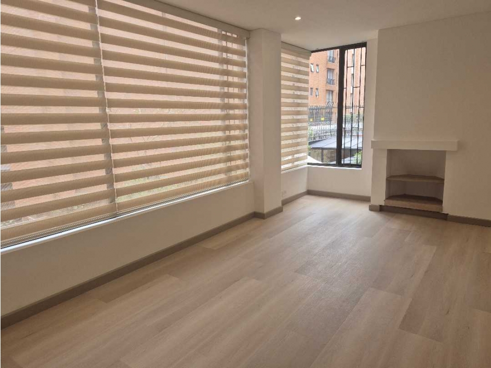 Apto Arriendo La Carolina $3'850.000 incluído el valor de la admon — foto 2
