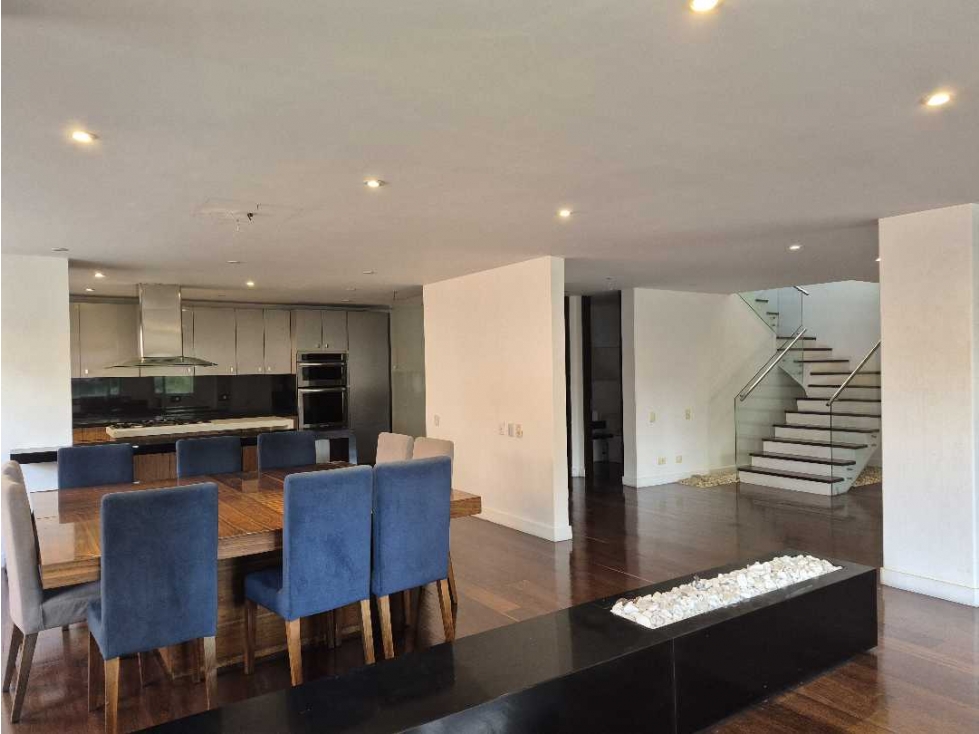Apto Arriendo Santa Barbara 330m2 más 60m2 de terraza — foto 6