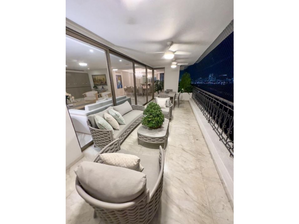 Apartamento en Venta en el Edificio Bahía San Marcos Bocagrande