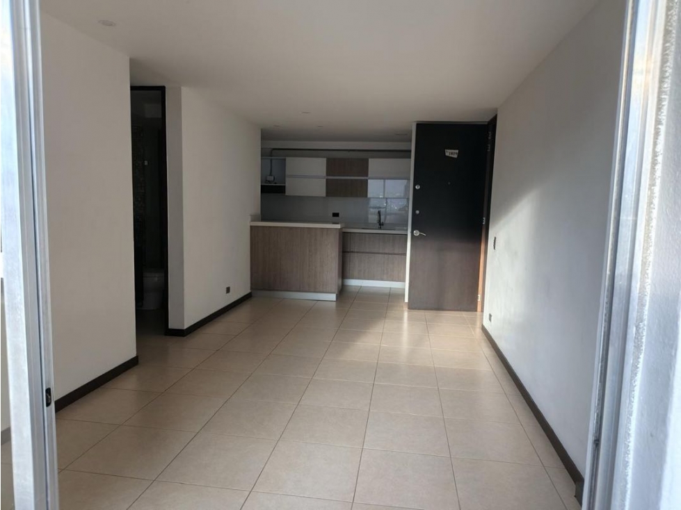 APTO COMERCIAL EN CIUDAD DEL RÍO