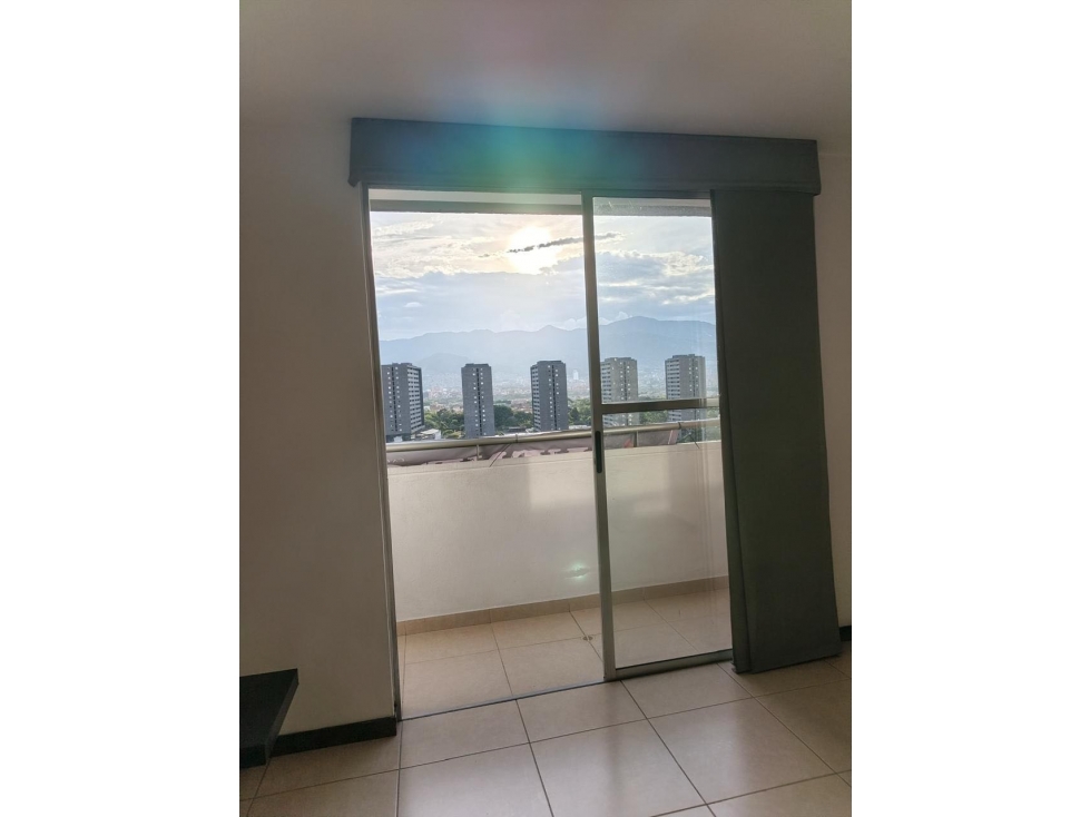 APTO COMERCIAL EN CIUDAD DEL RÍO — foto 3
