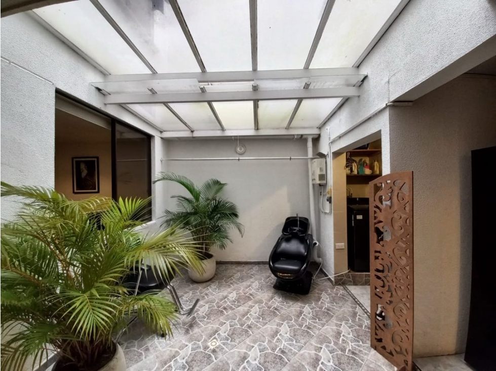 Venta de hermoso y amplio apto en Pinares — foto 4