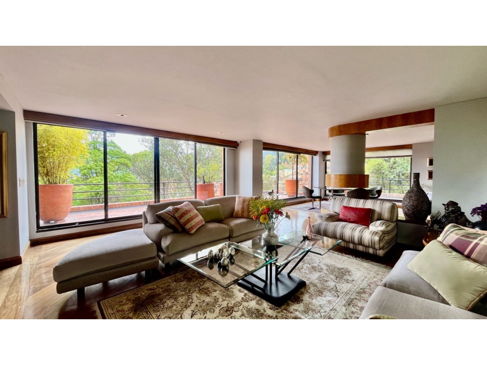 APTO CON LOOK DE CASA IDEAL PARA REMODELAR 365 M2 + 113 TERRAZAS