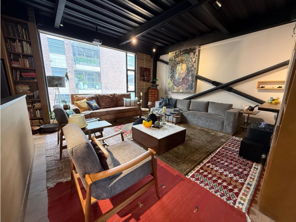 Se vende moderno y acogedor apto en Rosales — foto 3