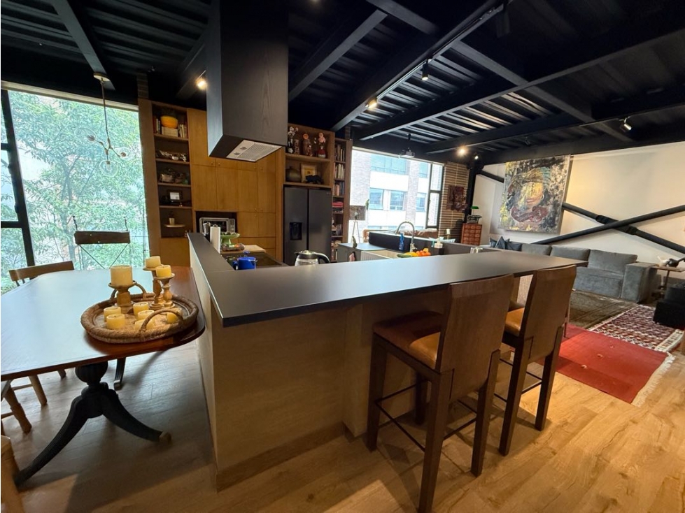 Se vende moderno y acogedor apto en Rosales — foto 4