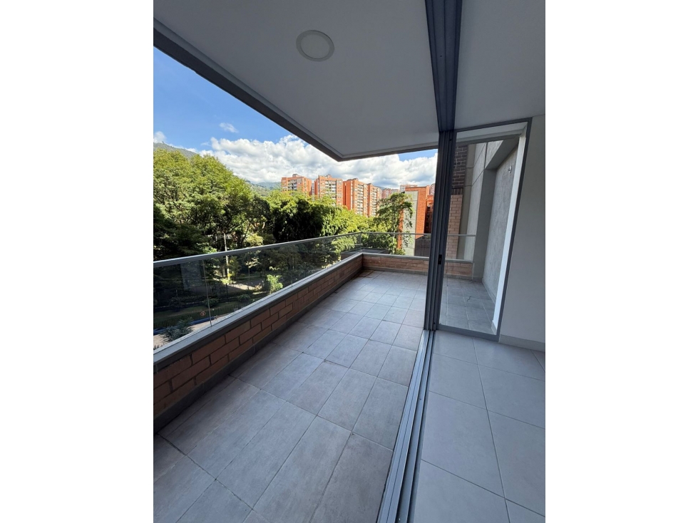 APTO DISPONIBLE PARA LA VENTA EN ENVIGADO. CERCA AL MALL TERRACINA. — foto 6
