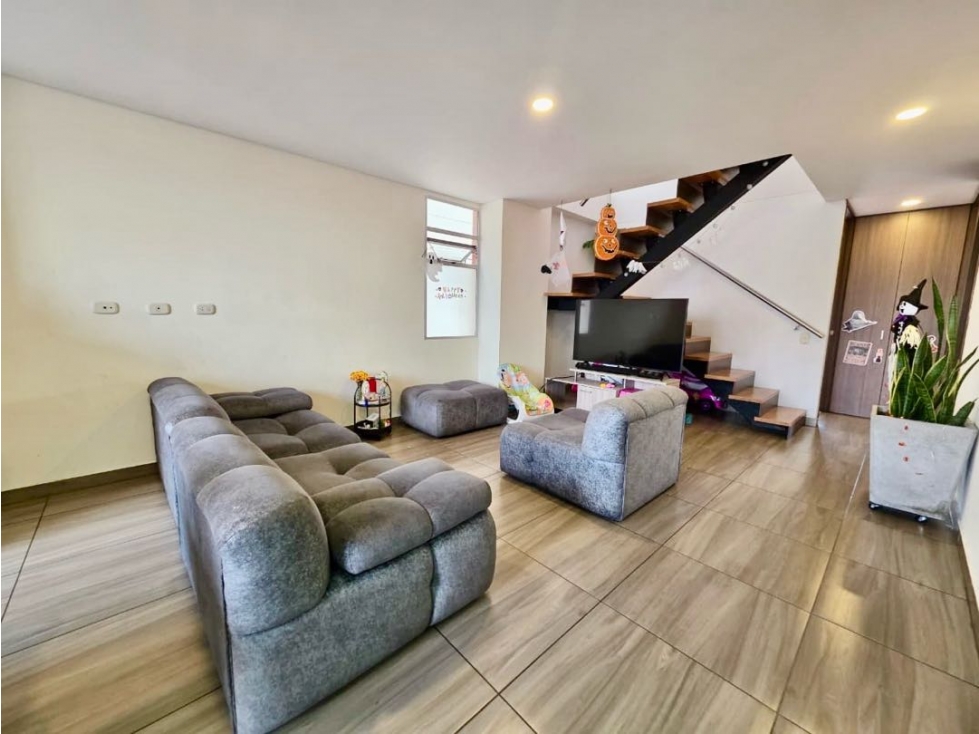 APTO DUPLEX EN ENVIGADO - BOSQUES DE ZÚÑIGA