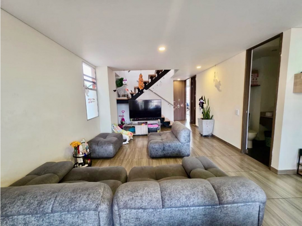 APTO DUPLEX EN ENVIGADO - BOSQUES DE ZÚÑIGA — foto 6