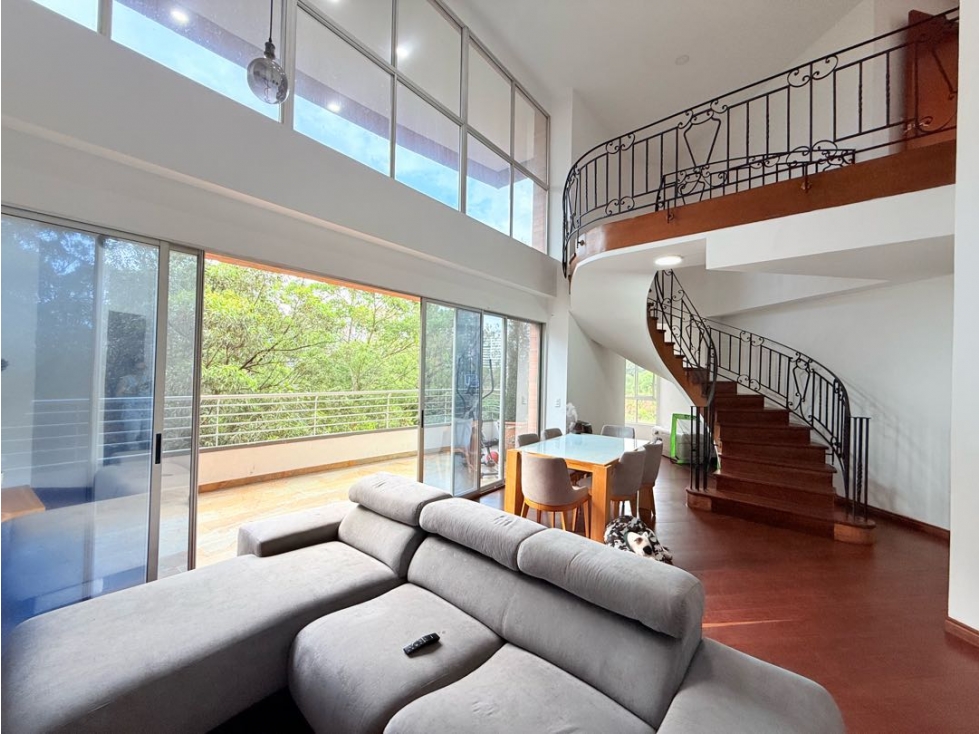 Apto Duplex en venta, Poblado San Lucas 264m2