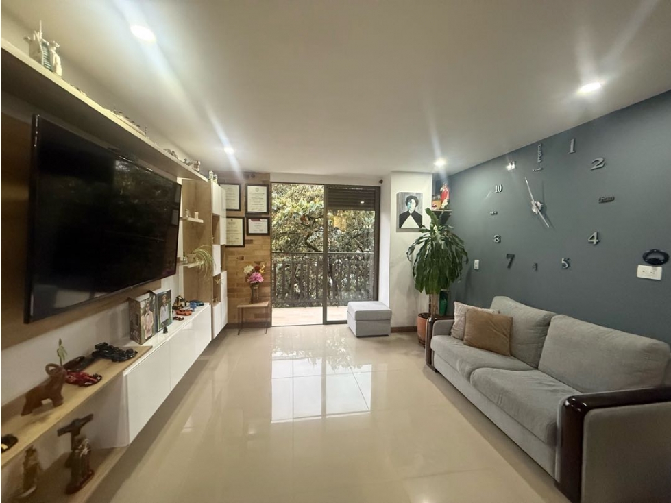 Apto en edificio con ascensor y parqueadero privado — foto 3
