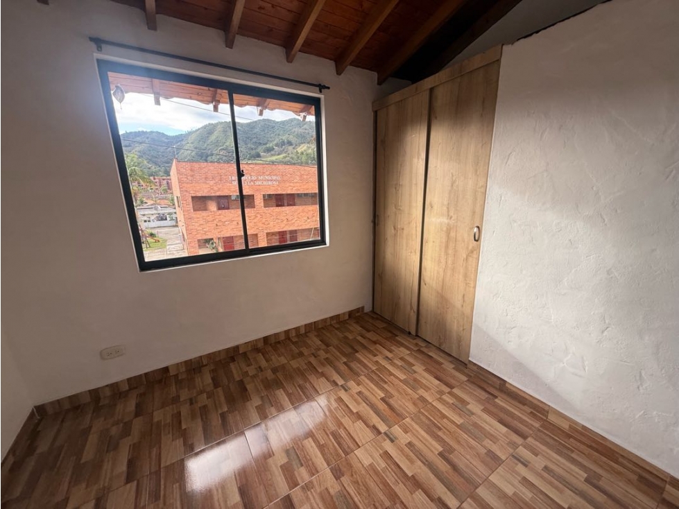 Apto en edificio sin ascendor sector campestre — foto 6