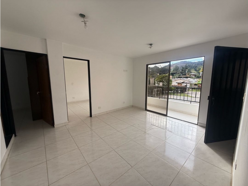 Apto en edificio sin ascensor sector campestre — foto 2