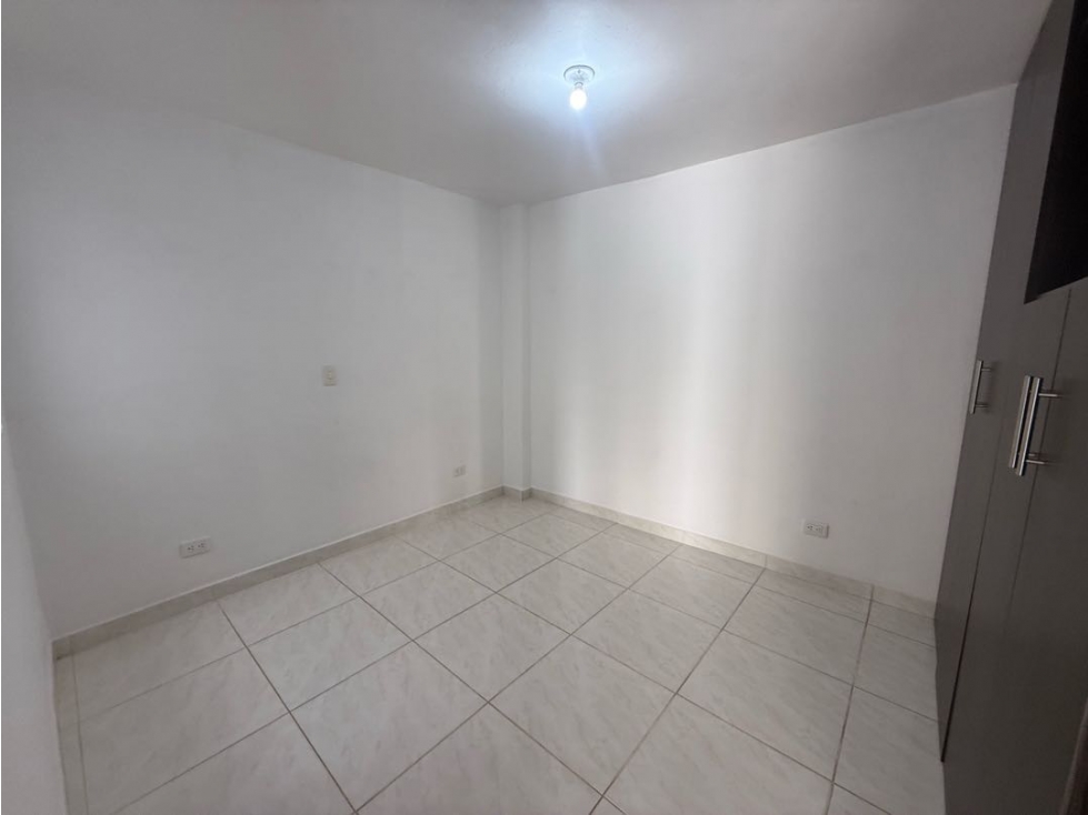 Apto en edificio sin ascensor sector campestre — foto 5
