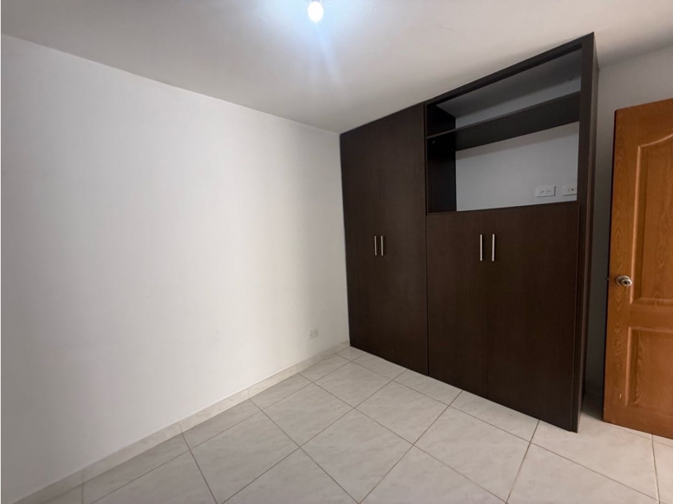 Apto en edificio sin ascensor sector campestre — foto 6