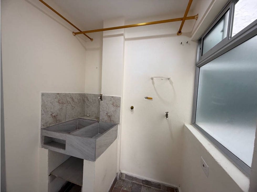 Apto en edificio sin ascensor — foto 2