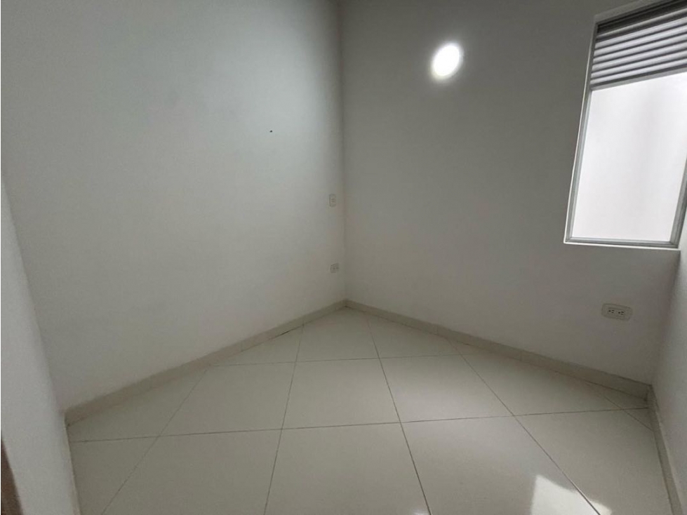 Apto en edificio unidad cerrada — foto 4