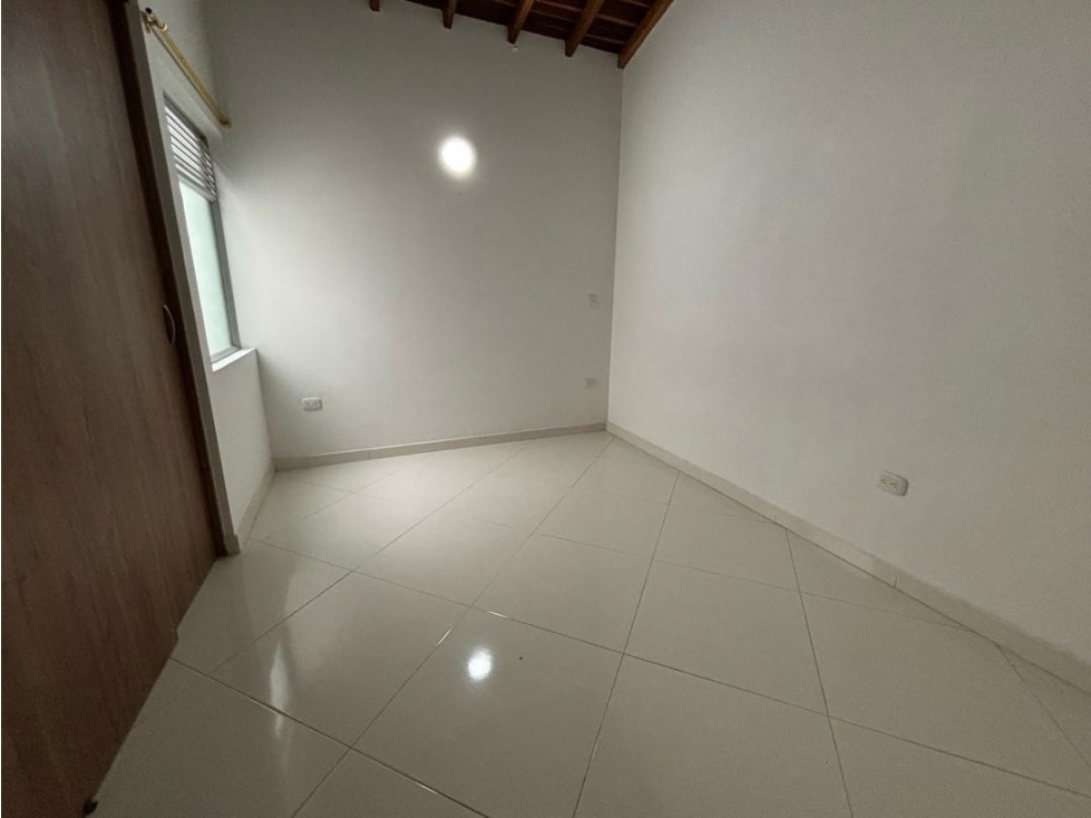 Apto en edificio unidad cerrada — foto 6