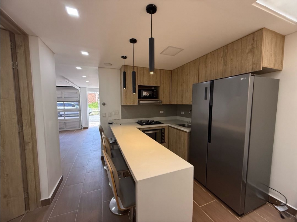 Apto para estrenar en primer piso con garaje — foto 3