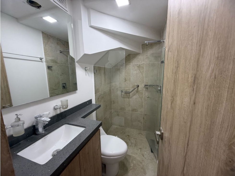 Apto para estrenar en primer piso con garaje — foto 5