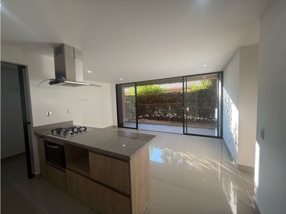 Apto en primer piso en Urbanización cerrada — foto 2