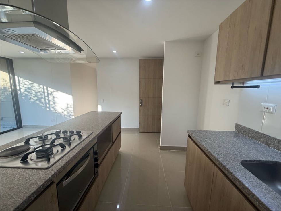 Apto en primer piso en Urbanización cerrada — foto 3