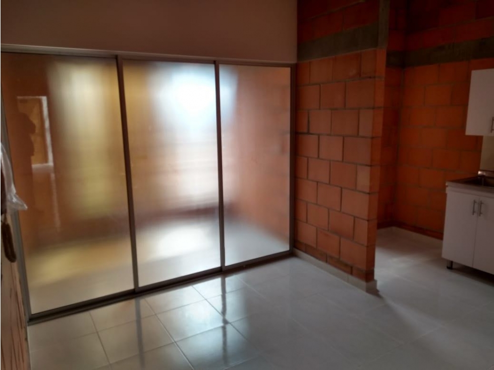 Apto en quinto piso sin ascensor — foto 3