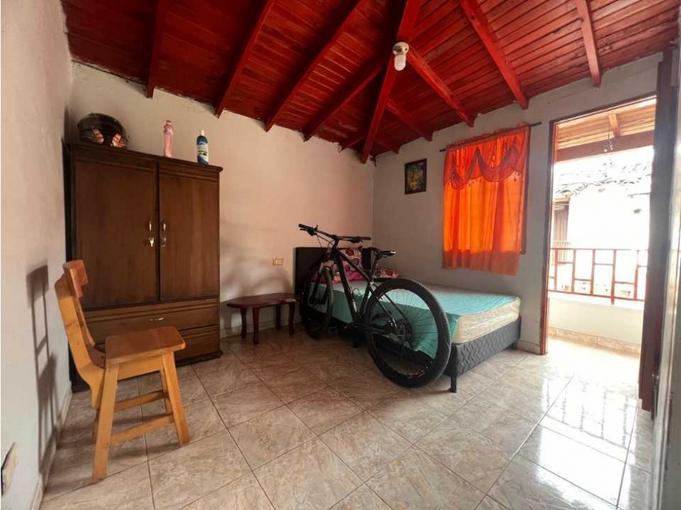 Apto en segundo piso a la venta, excelente ubicación — foto 2
