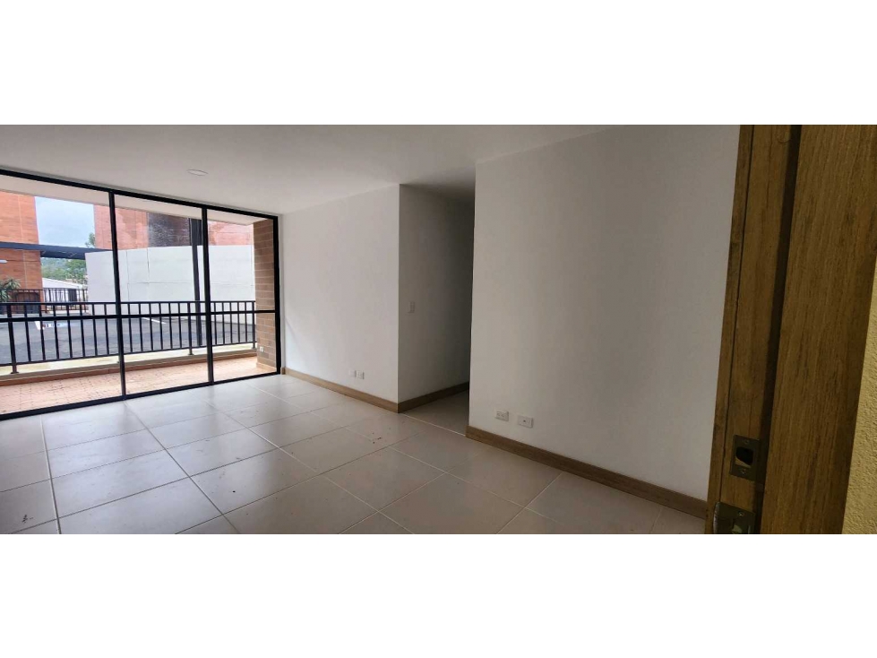 Apto en Urbanización cerrada con terraza — foto 2