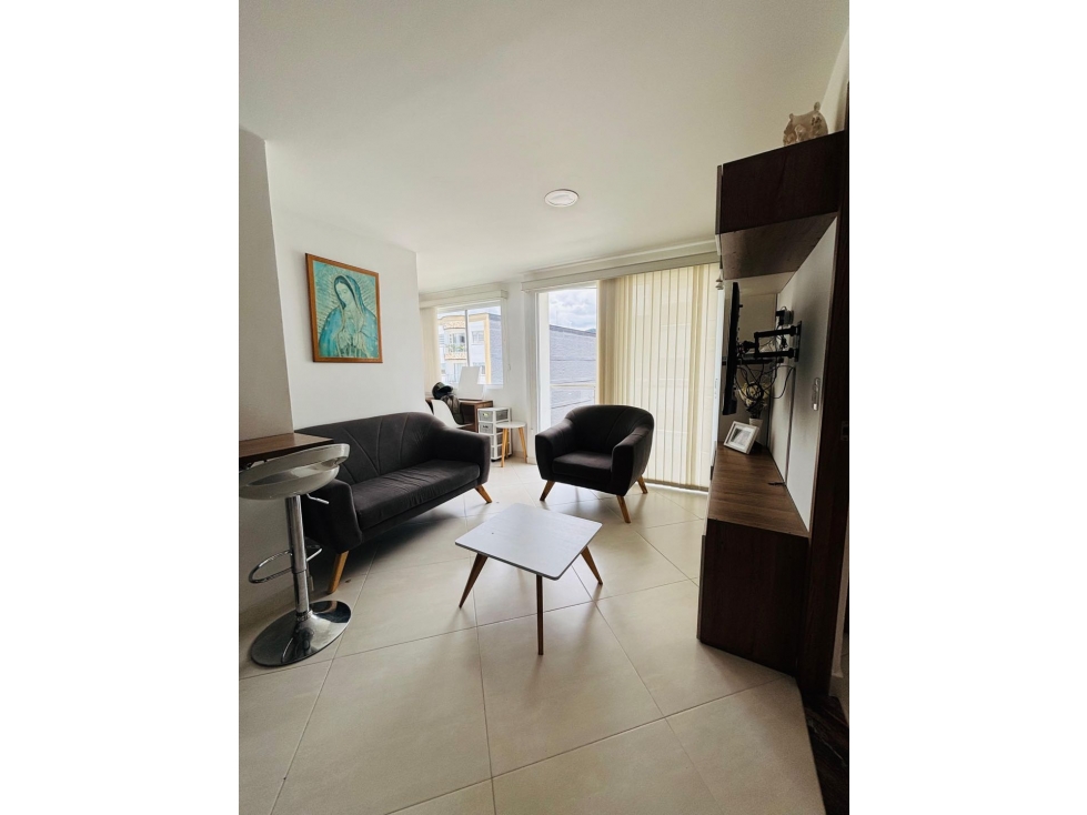 Apto en urbanización cerrada con parqueadero privado — foto 2