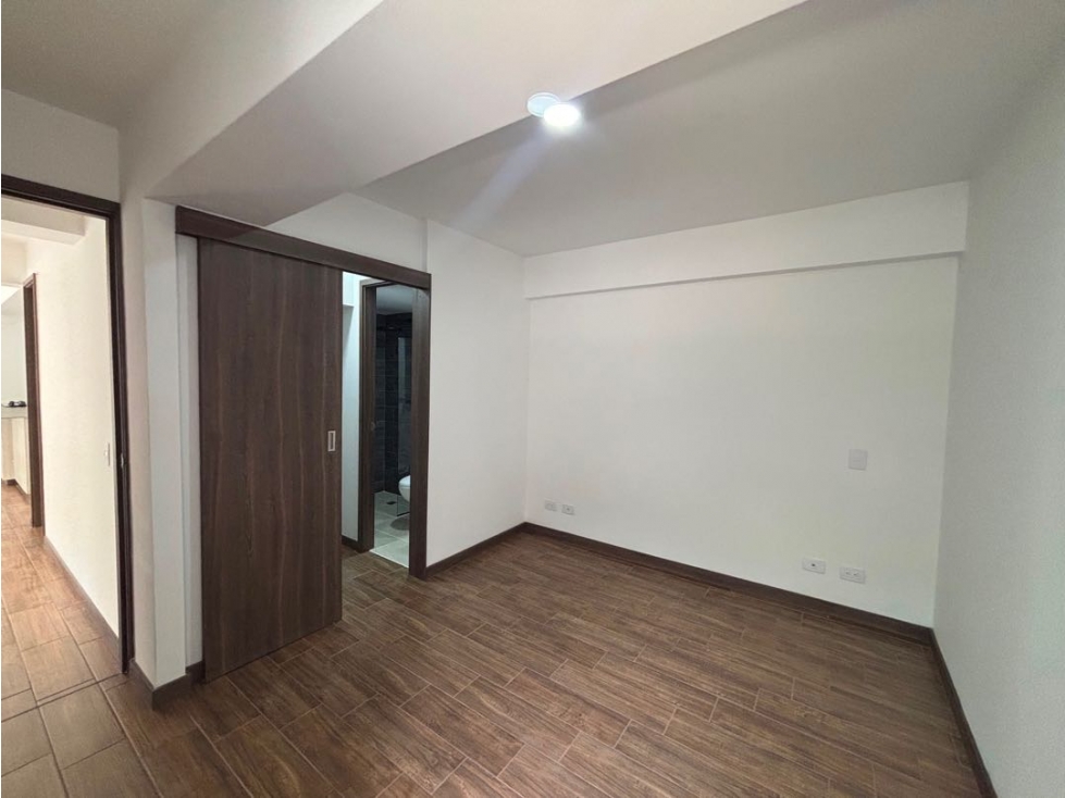 Apto en Urbanización cerrada El Retiro — foto 5