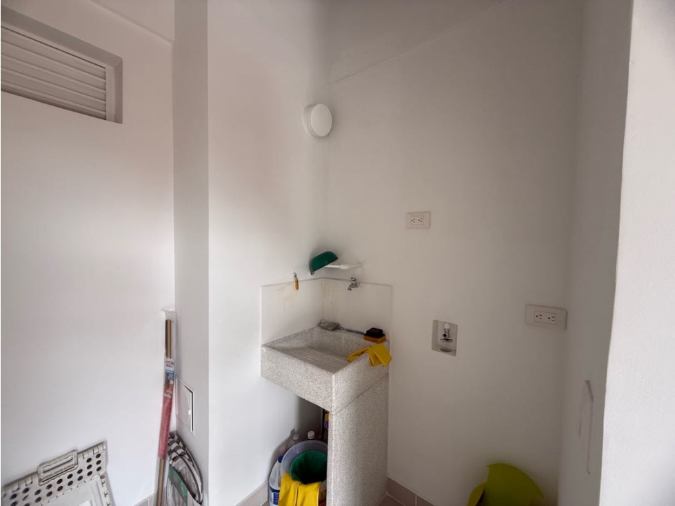 Apto en Urbanización cerrada La Ceja — foto 5