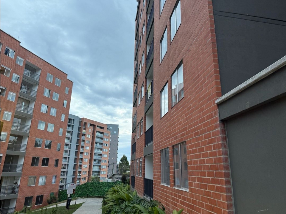 Apto en Urbanización cerrada Rionegro