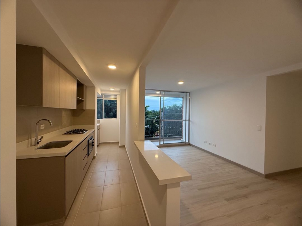 Apto en Urbanización cerrada Rionegro — foto 6