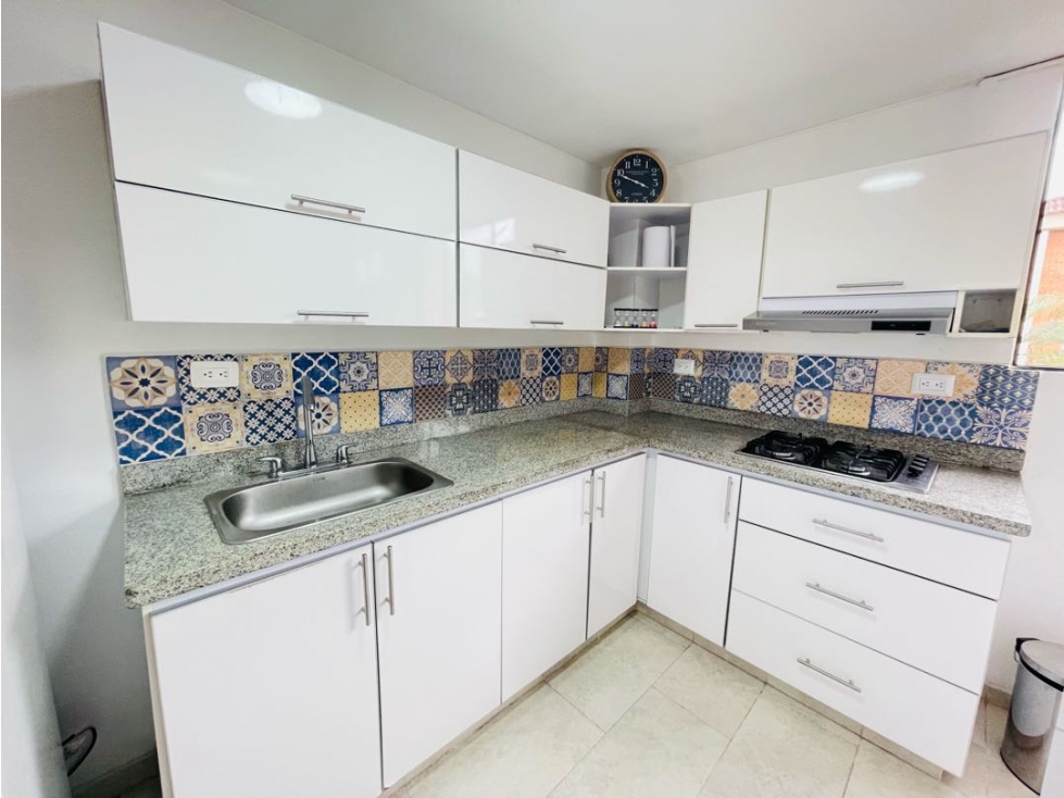 APTO EN VENTA BARRIO LA FLORA