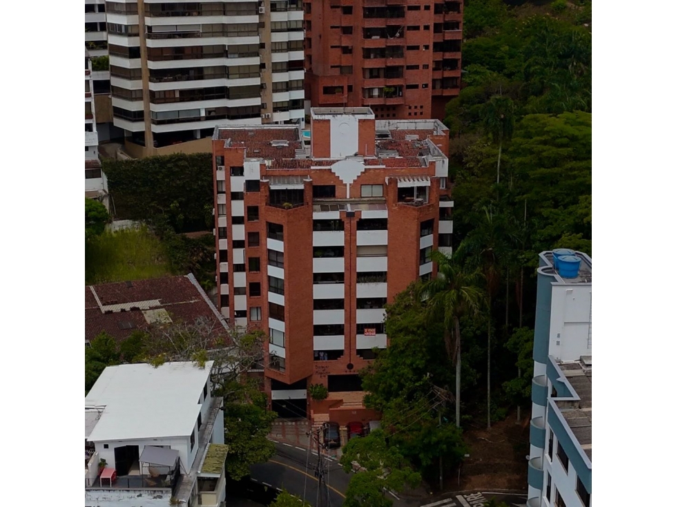 Apto. En Venta en el Oeste de Cali de 300mts2 — foto 2