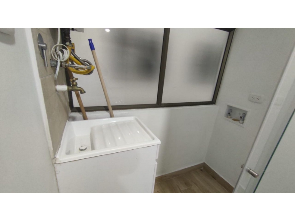 Apto interno con parqueadero y ascensor — foto 3