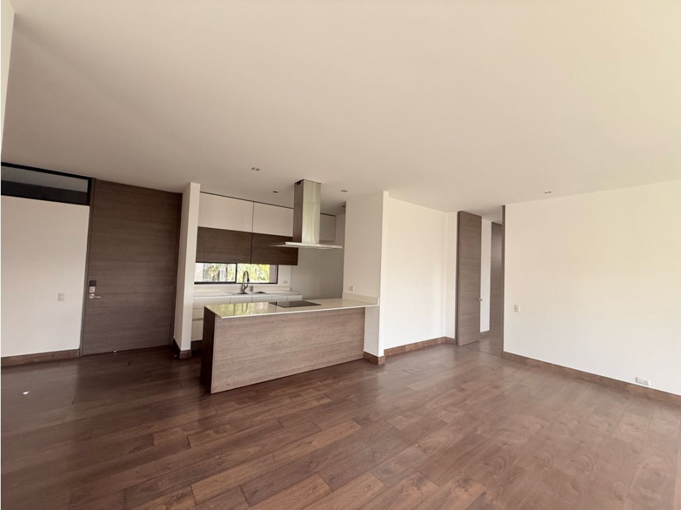 Apto Moderno alto campestre