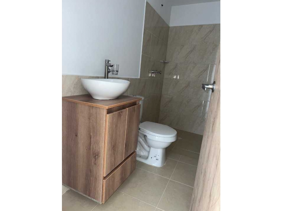 Apto para estrenar, excelente ubicación — foto 3