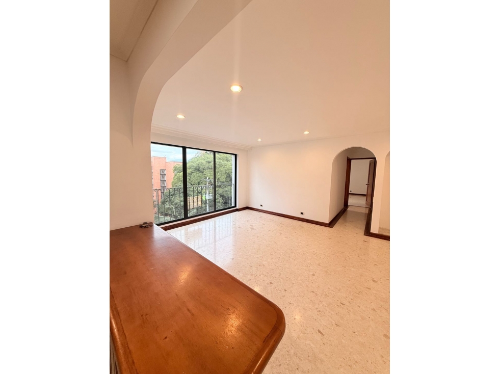 Apto Poblado para remodelar