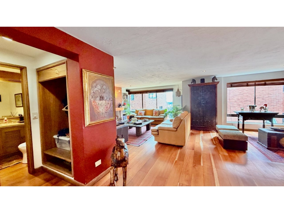 APTO QUE PARECE CASA CON 5 NIVELES EN ROSALES POR EL METROPOLITAN